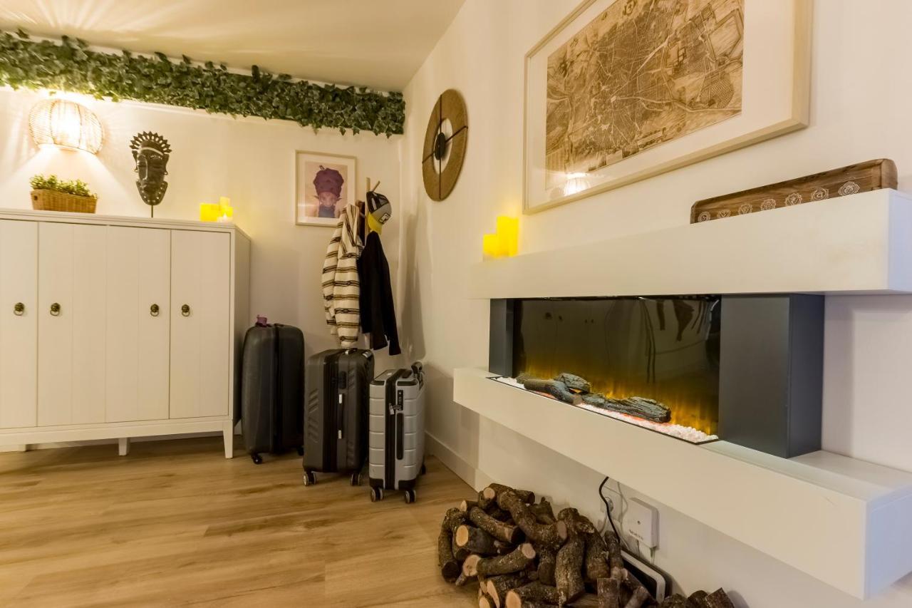 Santo - Coworking - Coliving - Madrid Hostel Buitenkant foto