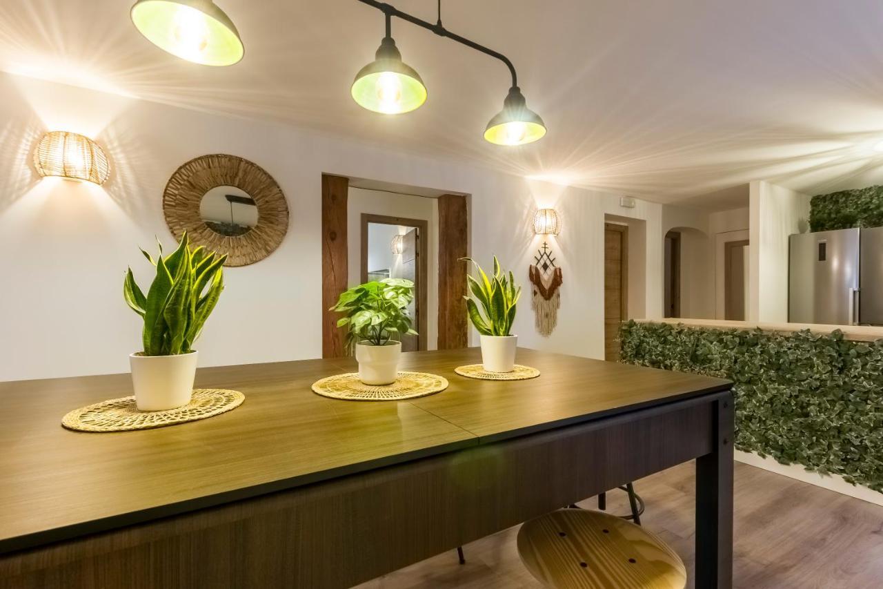 Santo - Coworking - Coliving - Madrid Hostel Buitenkant foto